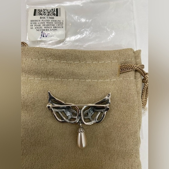 New Swarovski Crystal Genuine White Mother of Pearl Brooch Sterling Silver - Picture 3 of 7